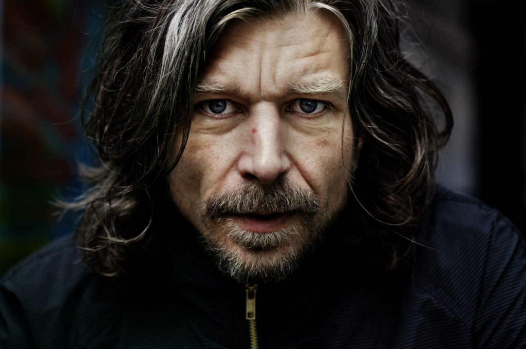 Den norske forfatter Karl Ove Knausgård er aktuel med romanen "Min kamp" på dansk.
